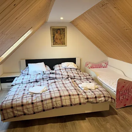 U Lesa V železných Horách Villa Zlebske Chvalovice