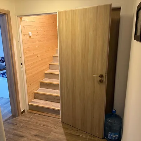 U Lesa V Zeleznych Horach Вилла Zlebske Chvalovice