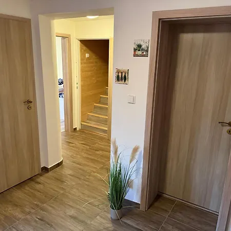 U Lesa V Zeleznych Horach Zlebske Chvalovice